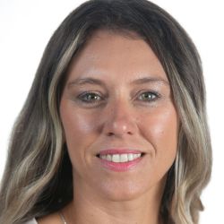 Maria Benzo PCC MD MS headshot photo, blond haired woman smiling