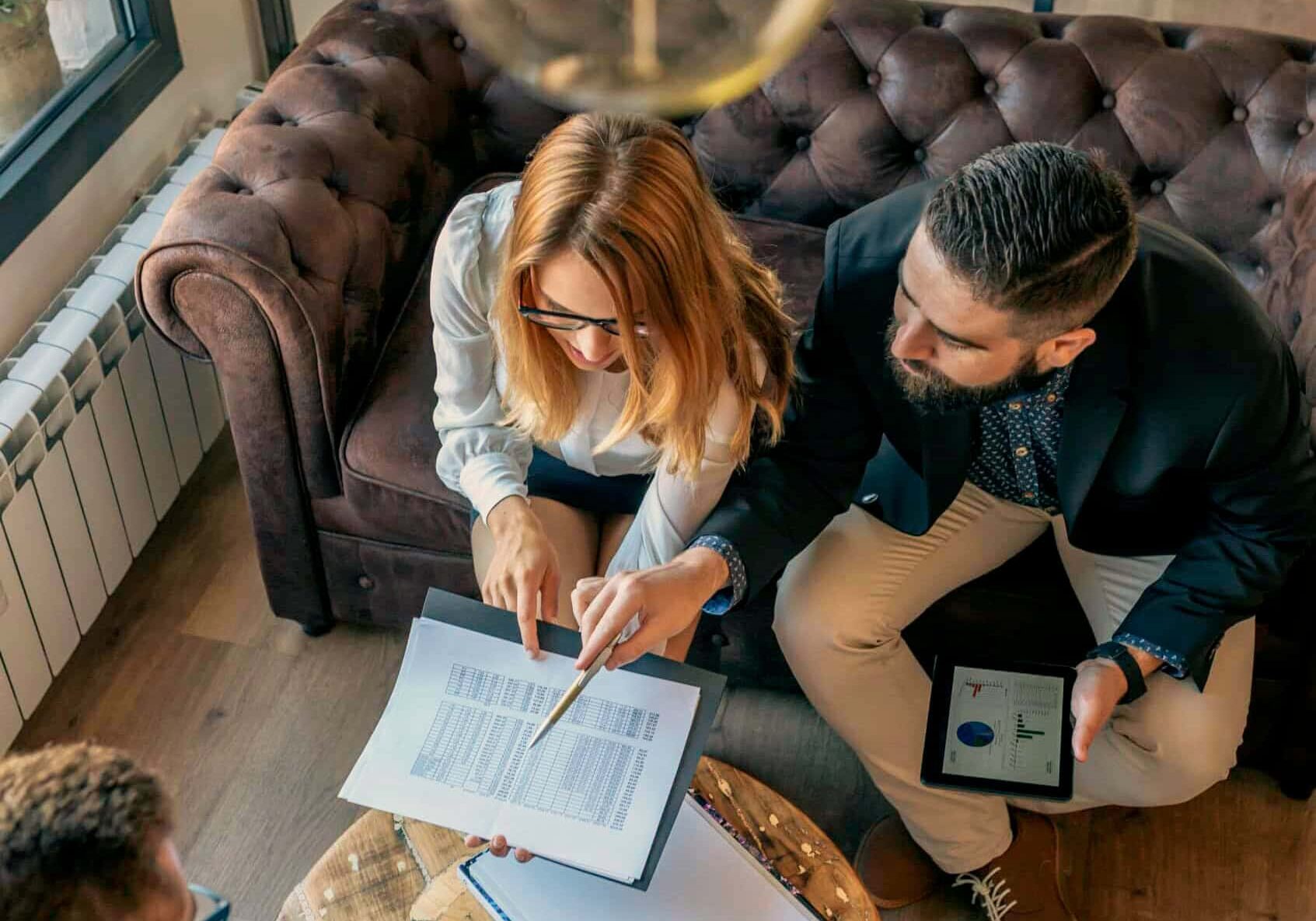 ICF_Coaches talking_web