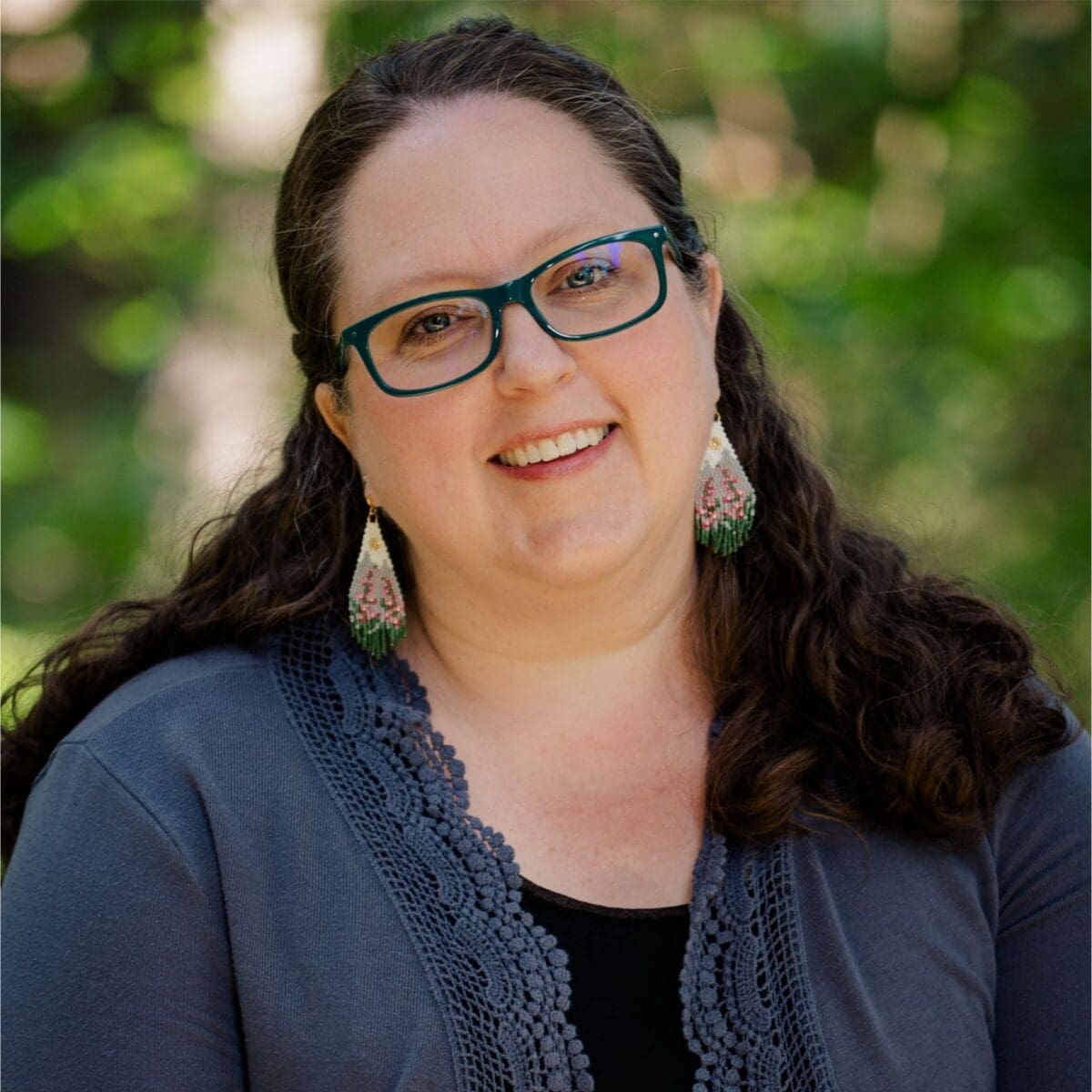 Samantha + Dye author with the International Coaching Federation. Known for being a seasoned coach, educator, and advocate for cultural humility as a fundamental coaching skill.