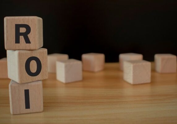 blocks stacked with the letters ROI